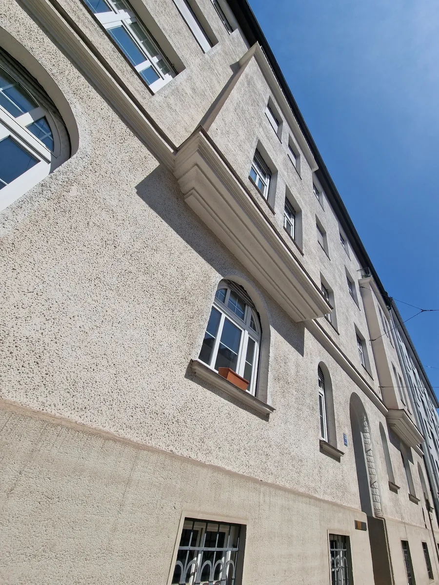 Hausfassede-Altbau