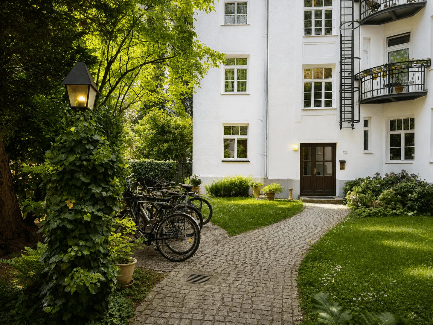 Grüner Innenhof